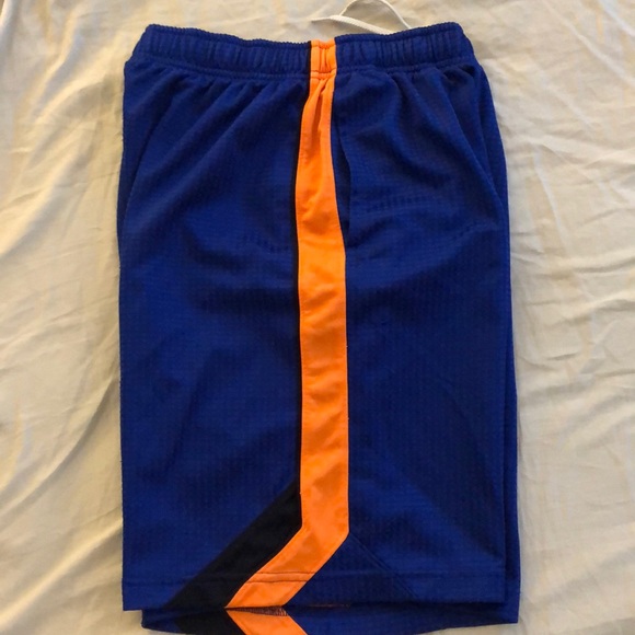 2 Medium shorts puma nike - Picture 3 of 8